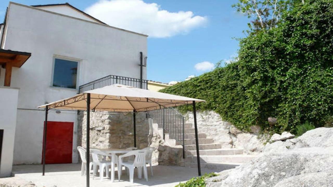 Casa Elvira Basilico Villa San Valentino in Abruzzo Citeriore Exterior photo